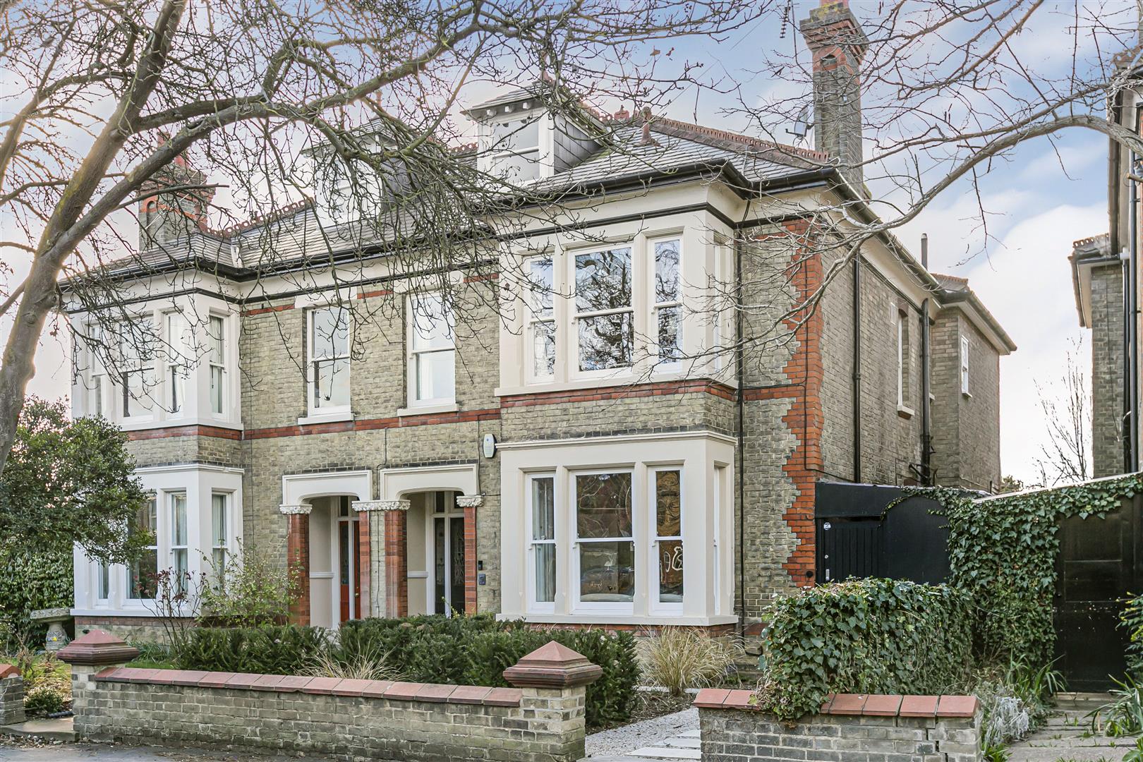 5 Bedroom for sale in Cambridge Cheffins Cambridge Sales